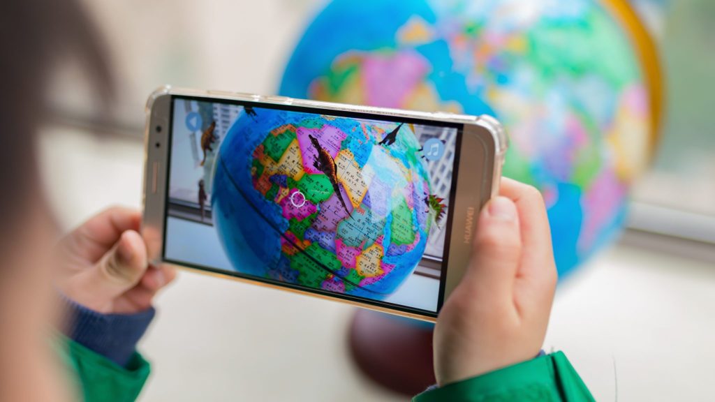 Augmented Reality technology in Education