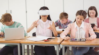 How Augmented Reality Can Transform the Classroom?